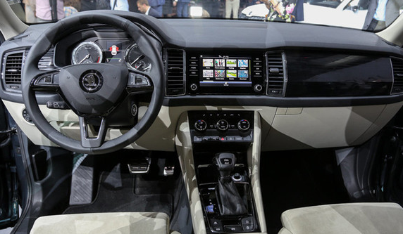 7座SUV，上市新车，SUV车型，荣威RX8，2017新车，2017 SUV 新车，7座SUV，荣威RX8