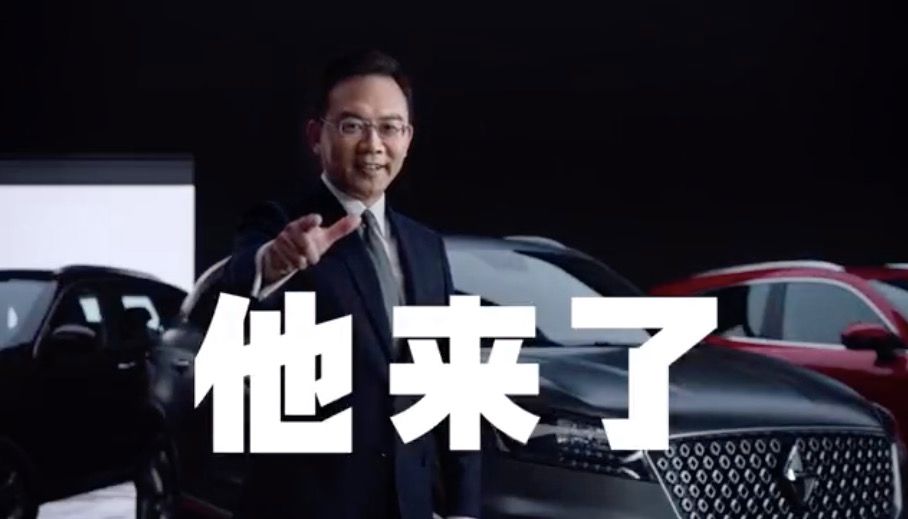 聚闻 从形式上看,这明显是在走抖音红人虎哥说车的路线,这也无可厚非