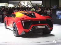 豪门“剩”宴：200万也能买超豪华车？