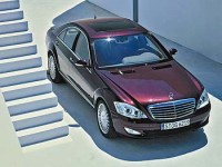 奔驰遭遇质量危机 S级轿车三天内两次被召回