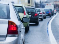 美媒：道路不堪重负 在华汽车厂商或“无路可走”