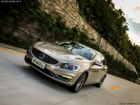 沃尔沃E驱混动引领全球新能源汽车创新科技 XC90 T8和 S60L两款E驱混动车型广州车展上市