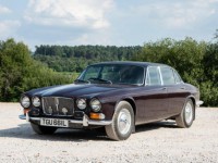 沉淀45年的捷豹XJ，还能嗅到英国皇室的味道？｜聚译