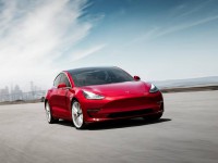 7月国内电动车断崖式下滑！EU系列登顶Model 3进前五｜聚数