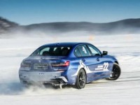 开宝马，还能享受多少“驾驶乐趣”？