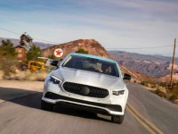 中期改款的奔驰E级将亮相，“换脸”之后还能月销2万吗？｜聚购