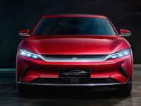 一个屠龙刀一个倚天剑，比亚迪汉EV和小鹏P7谁更有戏？｜聚闻