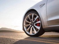 Model 3磷酸铁锂电池充不满电？上海一车主已成功退车 | 聚焦