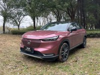 试驾本田缤智：不到10万的SUV，百公里油耗最低5L？| 视频